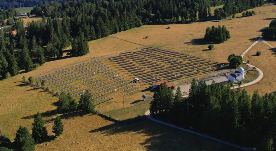 Alpine-Photovoltaik-Anlage-Mont-Soleil